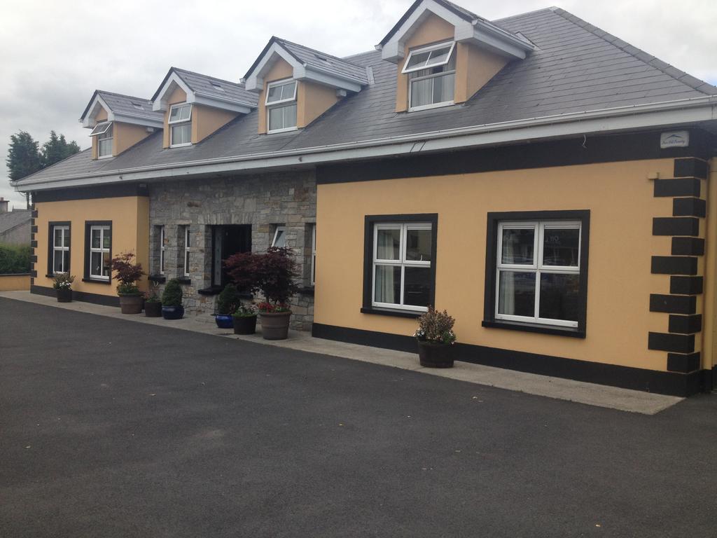 Carragh House Bed & Breakfast Castlebar Bagian luar foto