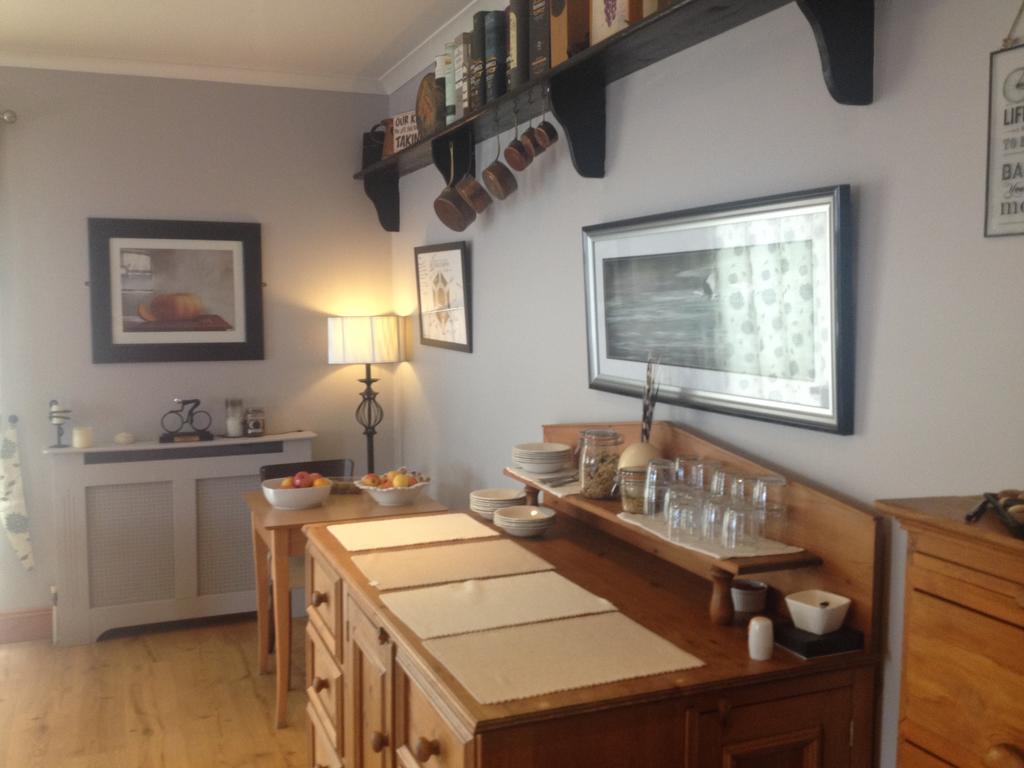 Carragh House Bed & Breakfast Castlebar Bagian luar foto